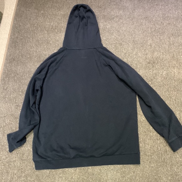 Under Armour black sweater - Picture 5 of 5